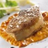 Escalopes de foie gras de canard poêlées sur Confit de Poivrons Jaunes et Rouges