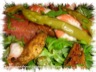 Salade de poulet mariné, crevettes, pamplemousse rose et avocat