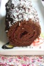 Gâteau roulé au chocolat et à la confiture de framboise