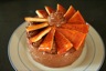 Le dobostorta de Mercotte (mini,gâteau hongrois léger), à la crème au chocolat décor biscuit caramélisé)