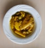 Tajine de poulet aux olives, citron confit et safran