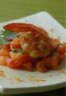 Crevettes sautées au curcuma et tartare de tomates
