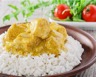 Curry de blanc de poulet au lait de coco et au riz thaï