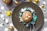 A Pâques on cache les oeufs dans des cupcakes! Cupcakes de Pâques Vanille Chocolat & Praliné