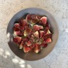 Figues en salade burrata et sésame (Cyril Lignac | Tous en cuisine - M6)