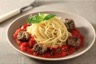 Spaghetti et boulettes de veau sauce tomate et basilic